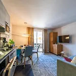 Nocleg ze śniadaniem Gaestehaus Schusser An Der Therme, Fruehstueck, Doppelzimmer Und 4*