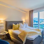 Gaestehaus Schusser An Der Therme, Fruehstueck, Doppelzimmer Und Nocleg ze śniadaniem