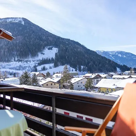 Oda ve Kahvaltı Gaestehaus Schusser An Der Therme
