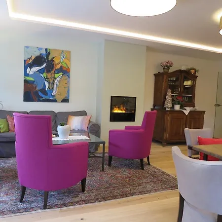 Oda ve Kahvaltı Gaestehaus Schusser An Der Therme 4*