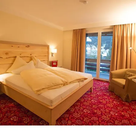 Gaestehaus Schusser An Der Therme, Fruehstueck, Doppelzimmer Und Bad Kleinkirchheim