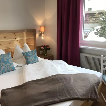Gaestehaus Schusser An Der Therme, Fruehstueck, Doppelzimmer Und