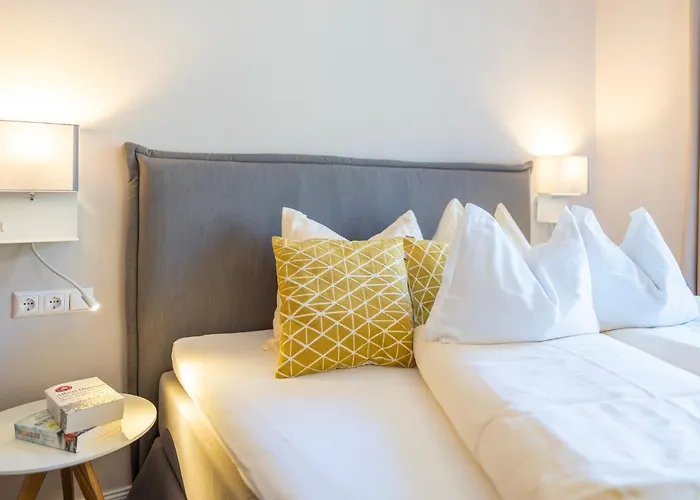 Gaestehaus Schusser An Der Therme, Fruehstueck, Doppelzimmer Und Ferienwohnung Bed & Breakfast