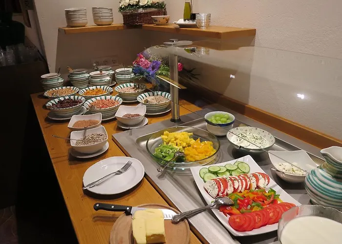 Gaestehaus Schusser An Der Therme, Fruehstueck, Doppelzimmer Und Ferienwohnung 4* Bad Kleinkirchheim