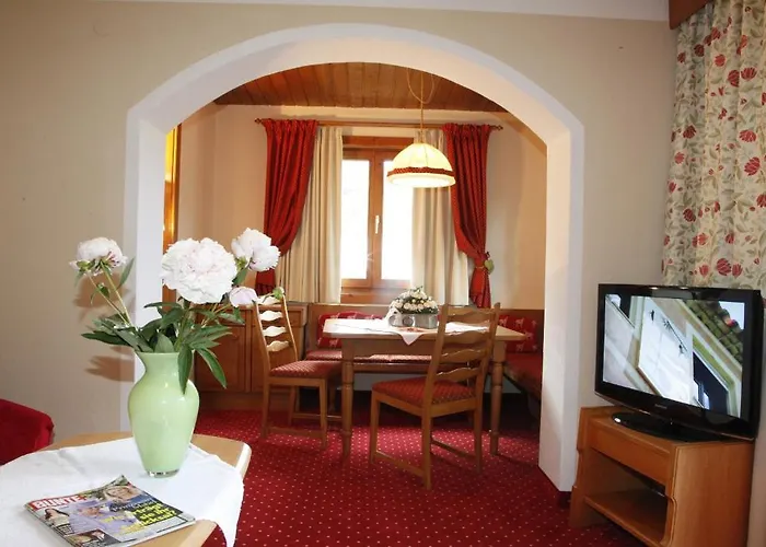 Gaestehaus Schusser An Der Therme, Fruehstueck, Doppelzimmer Und Ferienwohnung Bed & Breakfast