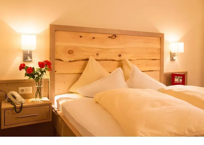 Gaestehaus Schusser An Der Therme, Fruehstueck, Doppelzimmer Und Ferienwohnung Bed & Breakfast