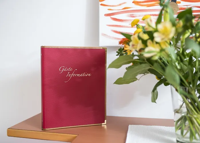 Bed & Breakfast Gaestehaus Schusser An Der Therme, Fruehstueck, Doppelzimmer Und Ferienwohnung