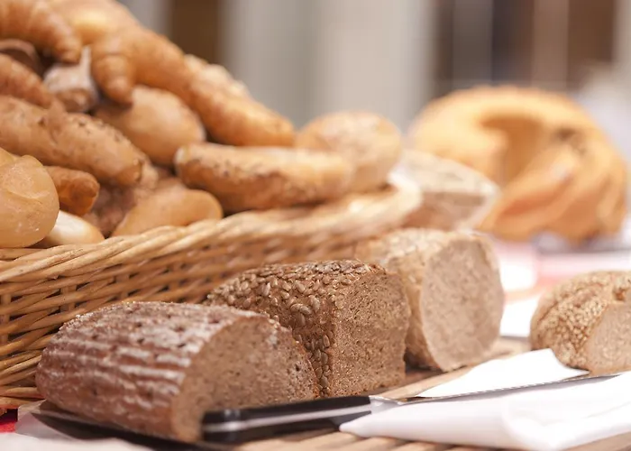 Gaestehaus Schusser An Der Therme, Fruehstueck, Doppelzimmer Und Ferienwohnung Bed & Breakfast